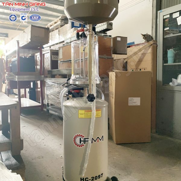 Máy hút dầu nhớt thải bằng khí nén 65 lít HPMM HC-2097