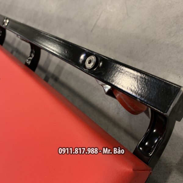 Xe nằm sửa chữa gầm ô JTC-3105