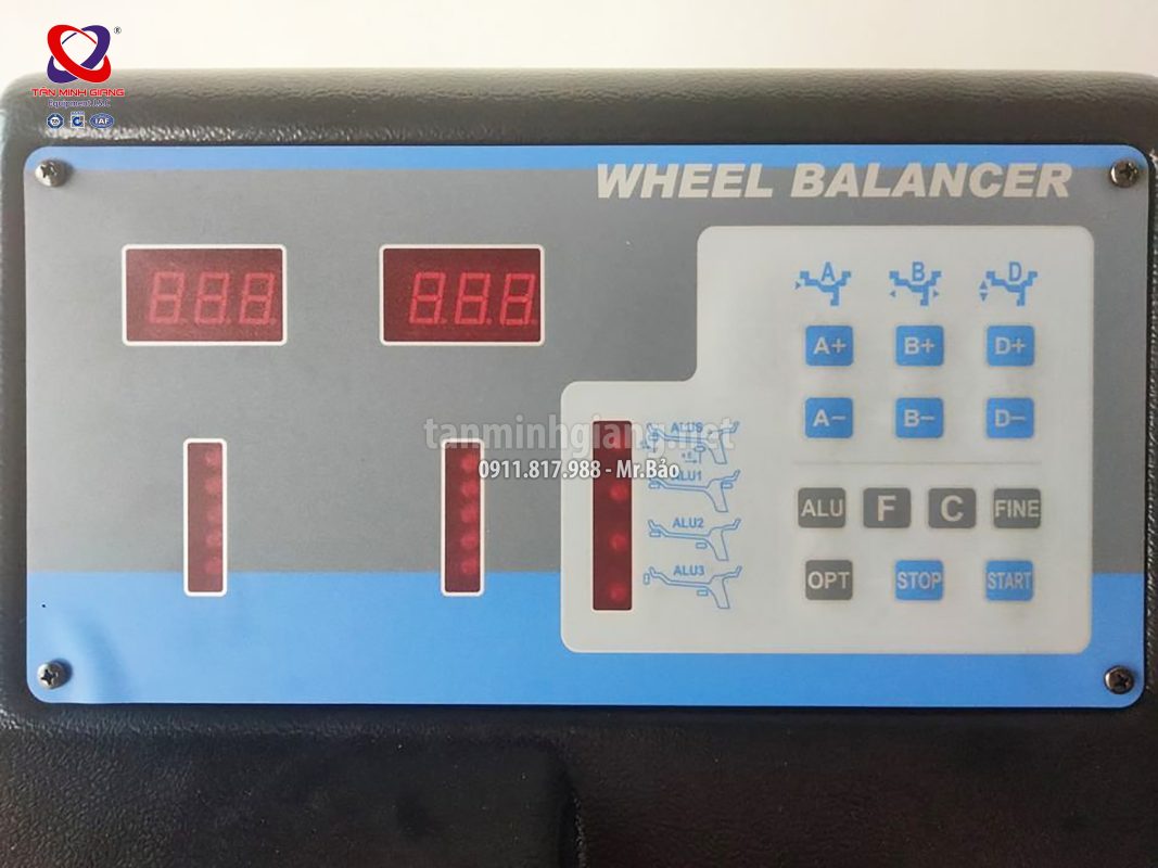 Máy cân mâm ô tô Bluepoint - Snap-on MWB200 (PN:EEWBBP755DC2)