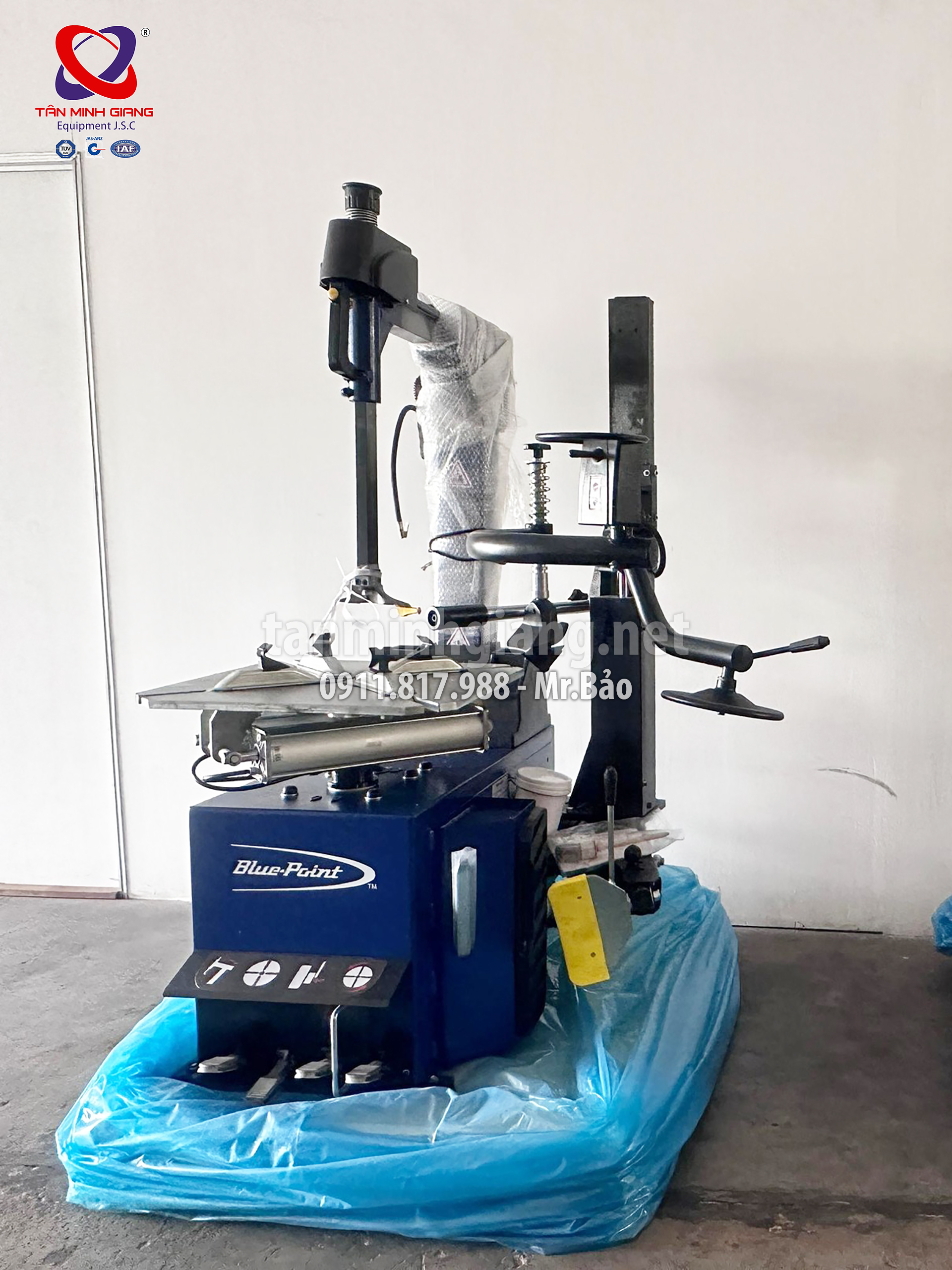 may-ra-vao-lop-blue-point-snap-on-mtc-300-EEWHBP743AC1-5 Máy ra vào lốp có trợ lực Bluepoint - Snap-on MTC 300 (PN: EEWHBP743AC1)