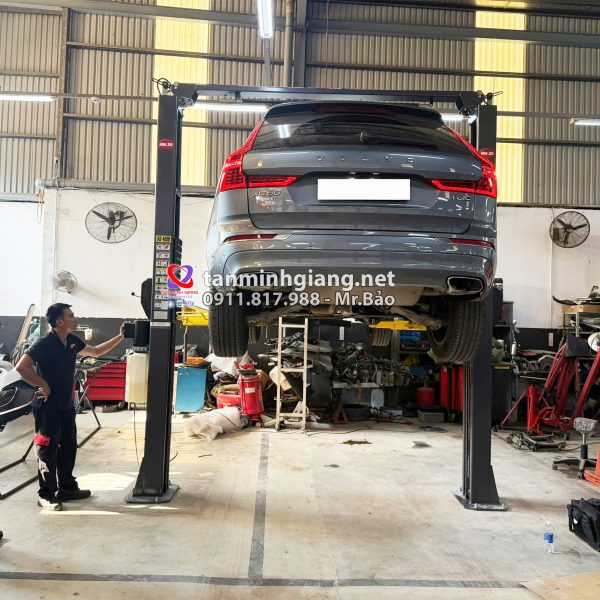 Cầu nâng 2 trụ Weijia DH204YAS - 4 Tấn