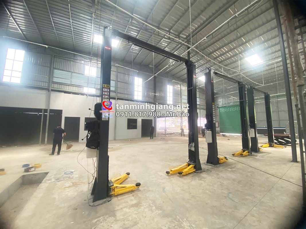 Cầu nâng 2 trụ Weijia DH204YAS - 4 Tấn