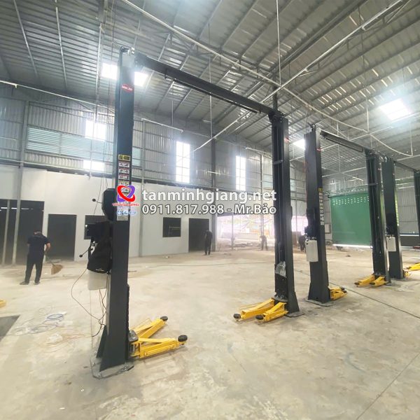 Cầu nâng 2 trụ Weijia DH204YAS - 4 Tấn