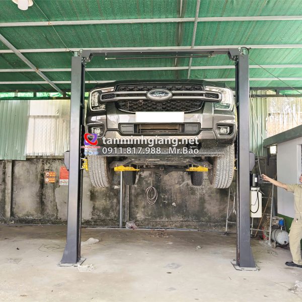 Cầu nâng 2 trụ Weijia DH204YAS - 4 Tấn