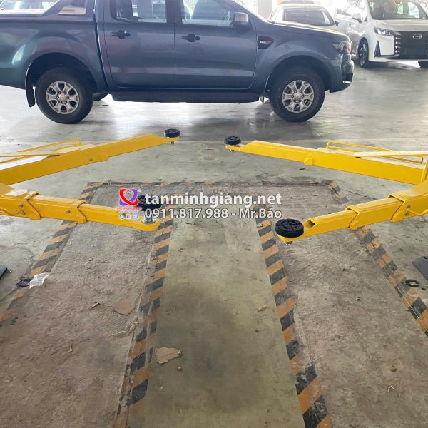 Cầu nâng 2 trụ Weijia DH204YAS - 4 Tấn